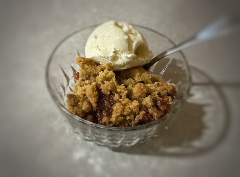 Apple Raspberry Almond Crumble