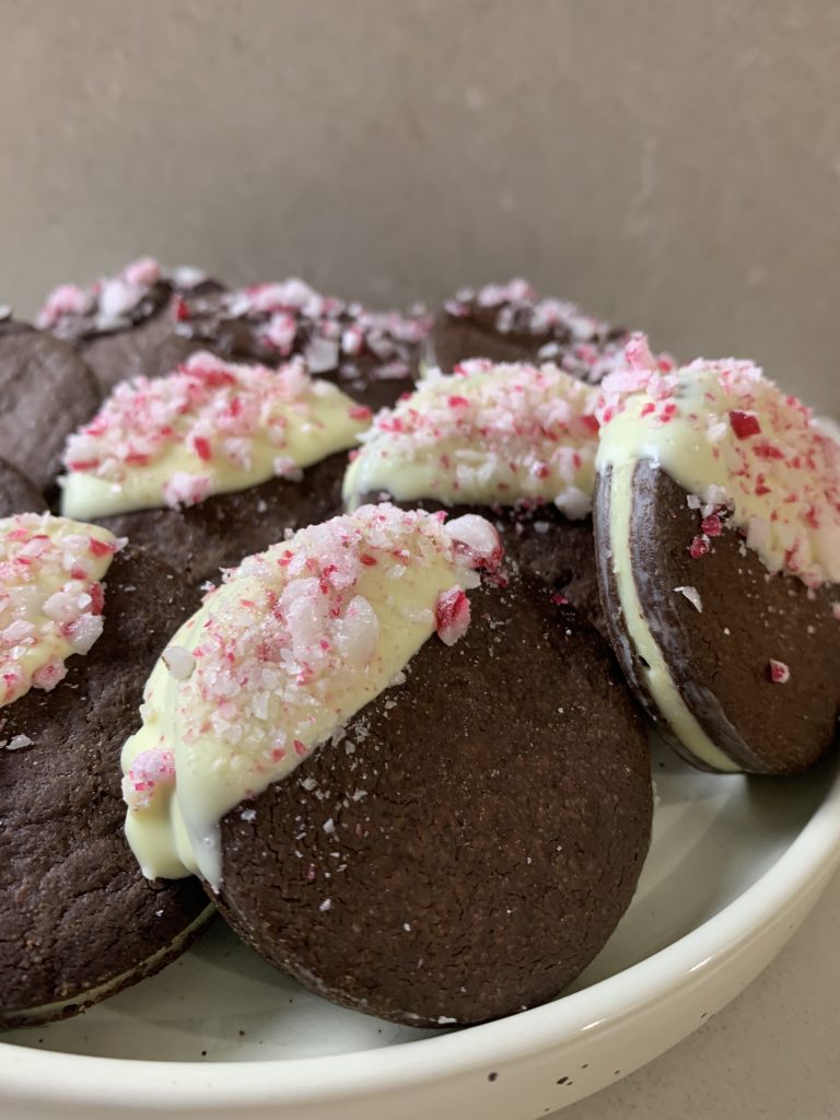 Chocolate Mint Cookie Sandwiches